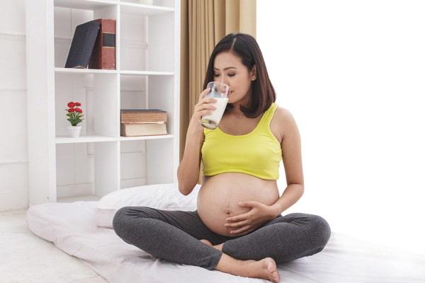 Thai 28 tuần nặng bao nhiêu? Bộ bảng cân nặng thai kỳ chuẩn cho mẹ bầu