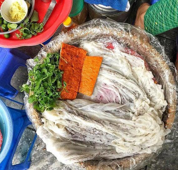 Bánh cuốn Thanh Trì – Món đặc sản tinh tế của ẩm thực Hà Thành