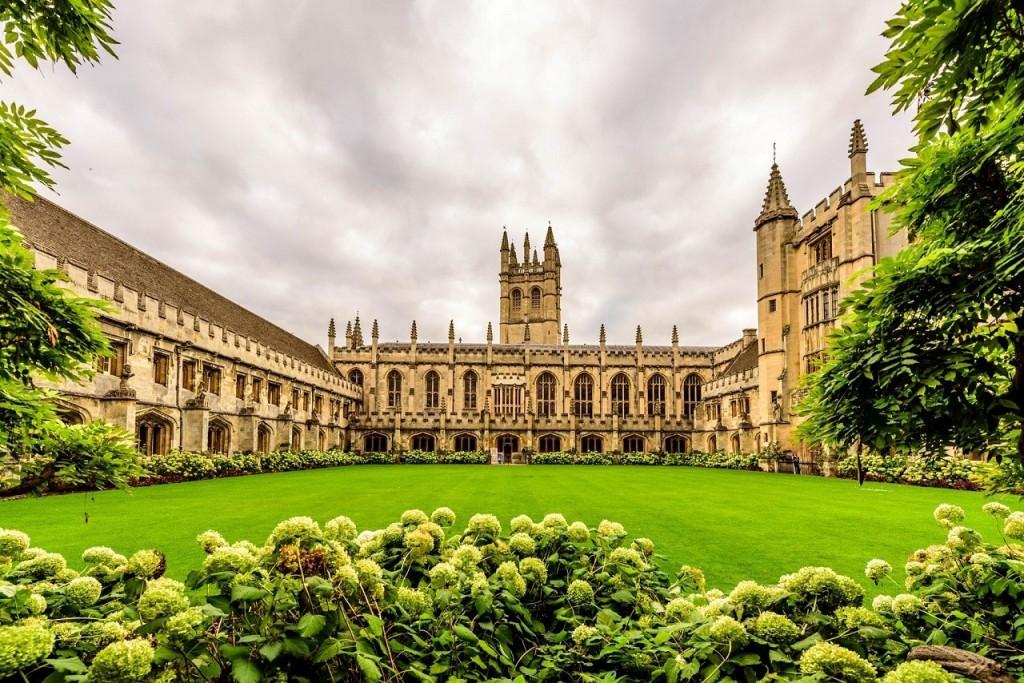 Điều kiện để vào Đại học Oxford – Ngôi trường danh giá nhất thế giới