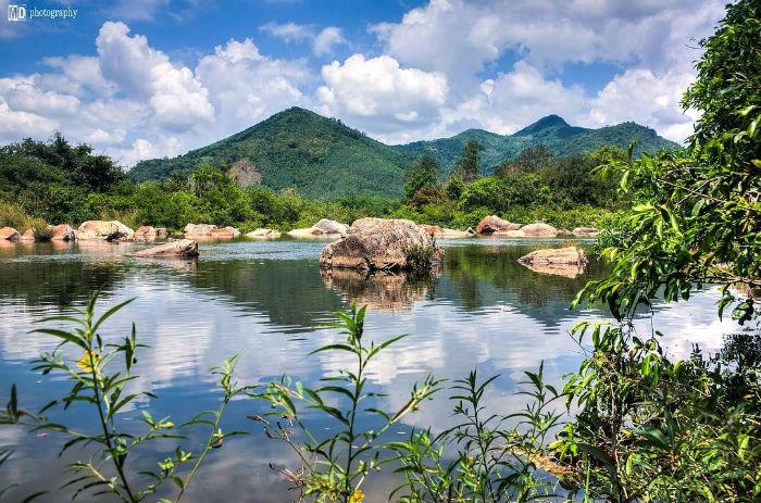 Lạc vào vùng đất hoang sơ của khu du lịch Hầm Hô Bình Định