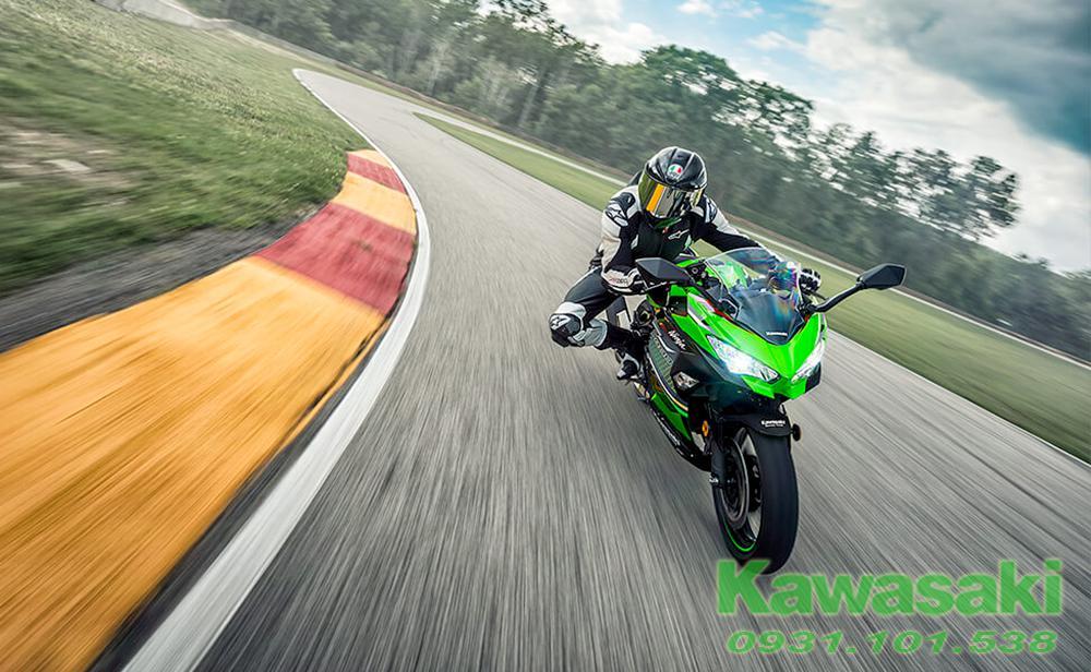 Kawasaki Ninja 400 ABS KRT 2021