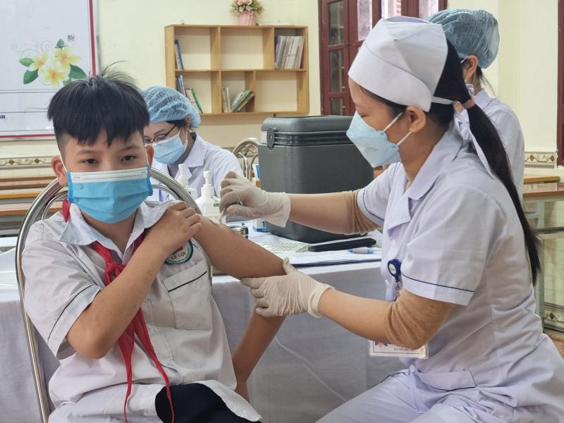 Sáng 16/12: Việt Nam đã tiêm hơn 265 triệu liều vaccine COVID-19; những tỉnh, thành nào đang tiêm thấp? - Bệnh viện Bãi Cháy