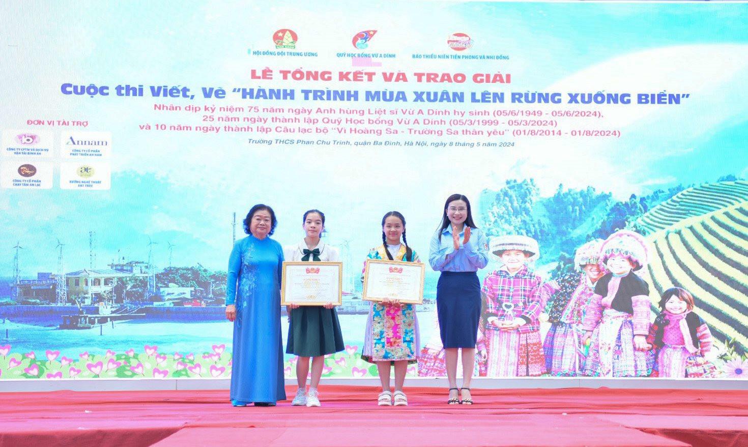 Cuộc thi viết, vẽ “Hành trình mùa xuân lên rừng, xuống biển”: 64 học sinh, tập thể được vinh danh