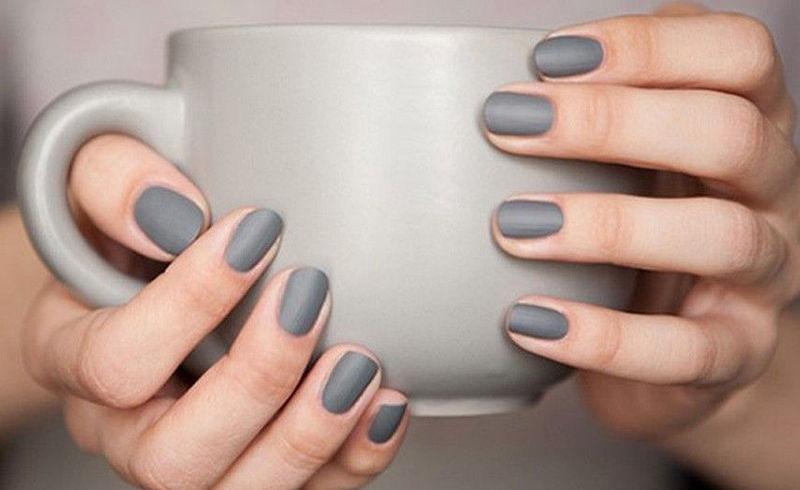 Nail màu xám thể hiện cá tính mạnh mẽ của chủ sở hữu