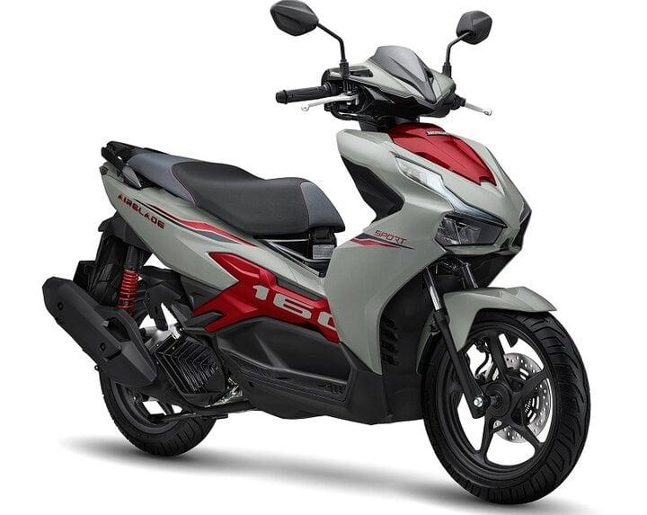 Bảng giá xe máy Honda Air Blade mới nhất tháng 7/2024