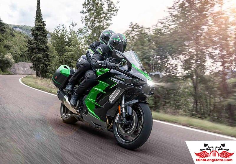 Kawasaki H2 SX SE 2023 200 mã lực với công nghệ siêu nạp