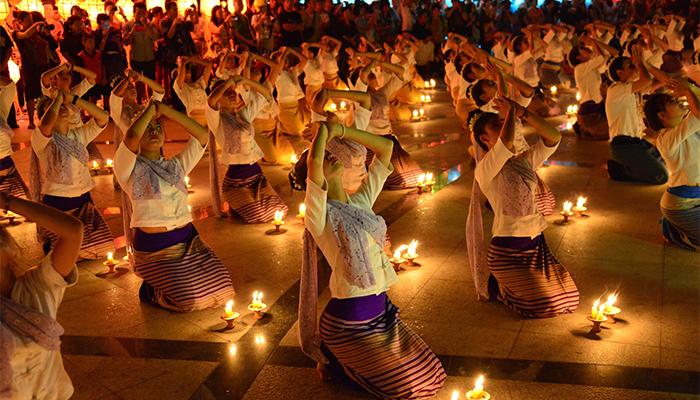 Chương trình lễ hội Loy Krathong - Yee Peng Chiang Mai 2017