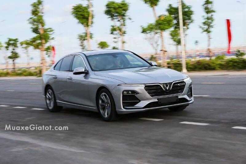 gia-xe-vinfast-lux-a20-sedan-2020-ban-thuong-mai-Xetot-com