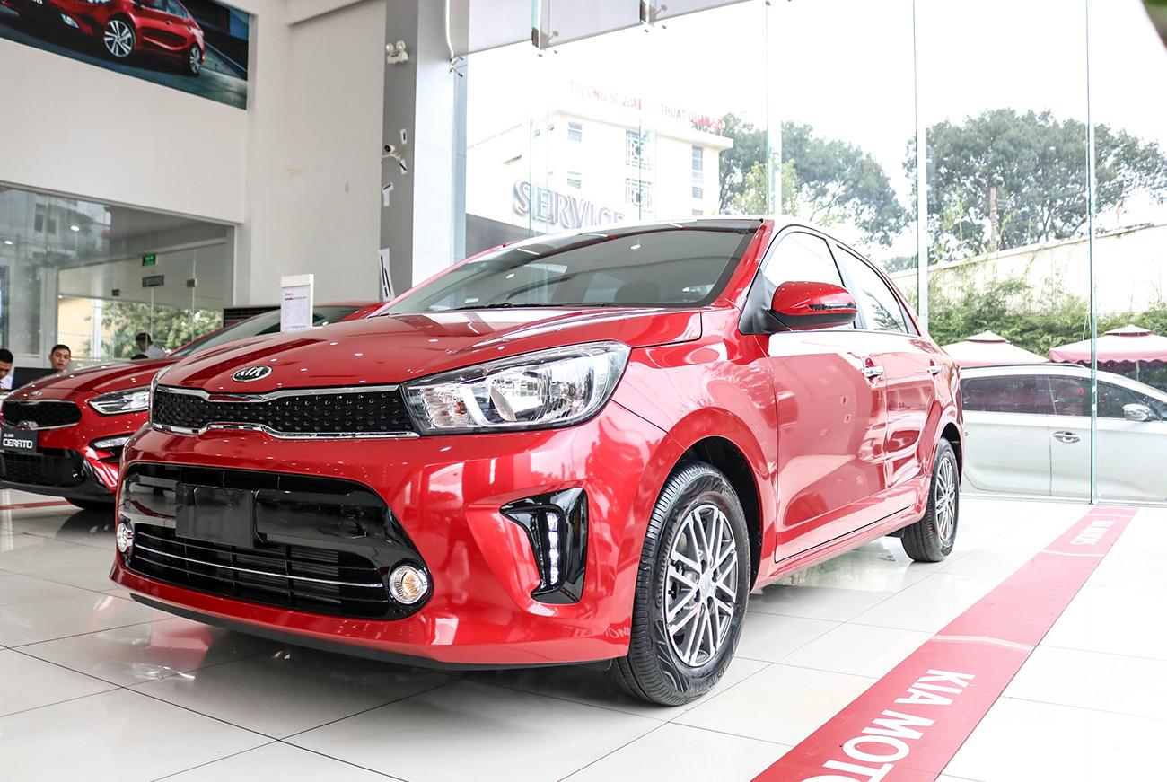 KIA Soluto AT Deluxe 1.4L - Hình 1