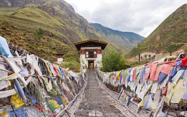 Review tất tần tật tour du lịch Bhutan giá bao nhiêu tiền? 